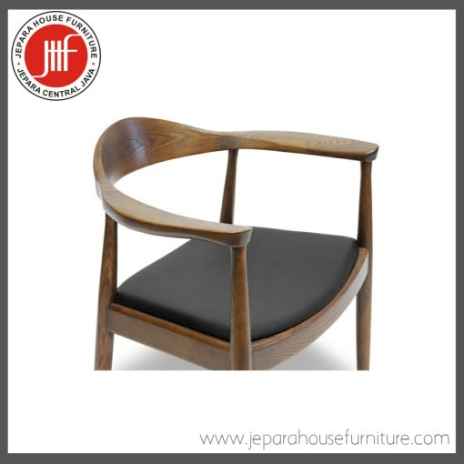 detail batave teak wood arm chair